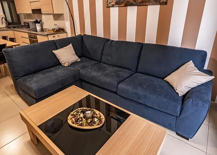 Cobalt Canopy A Spacious 2 Bedroom