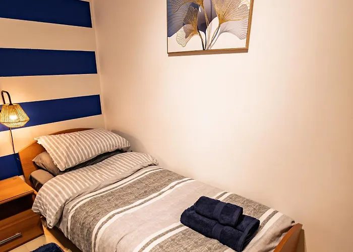 Cobalt Canopy A Spacious 2 Bedroom *